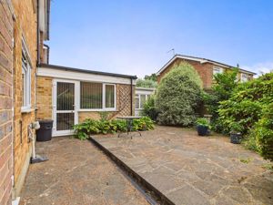 REAR PATIO GARDEN- click for photo gallery